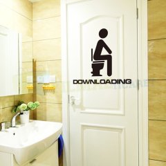 Downloading Klozet Banyo Sticker Yapıştırma Etiket Çıkartma