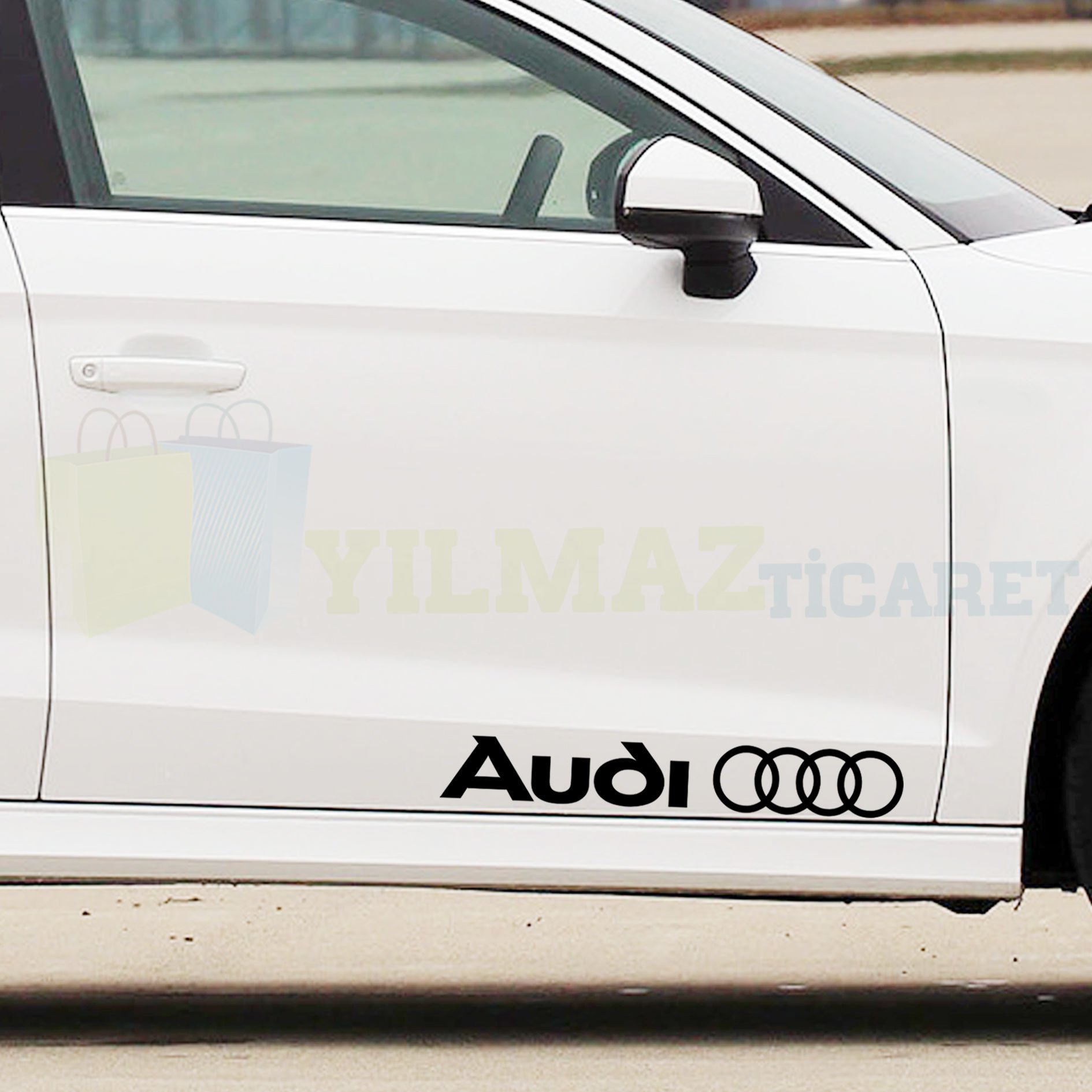 Audi Logo Yan Marşpiyel Oto Sticker Yapıştırma Etiket 2 Adet