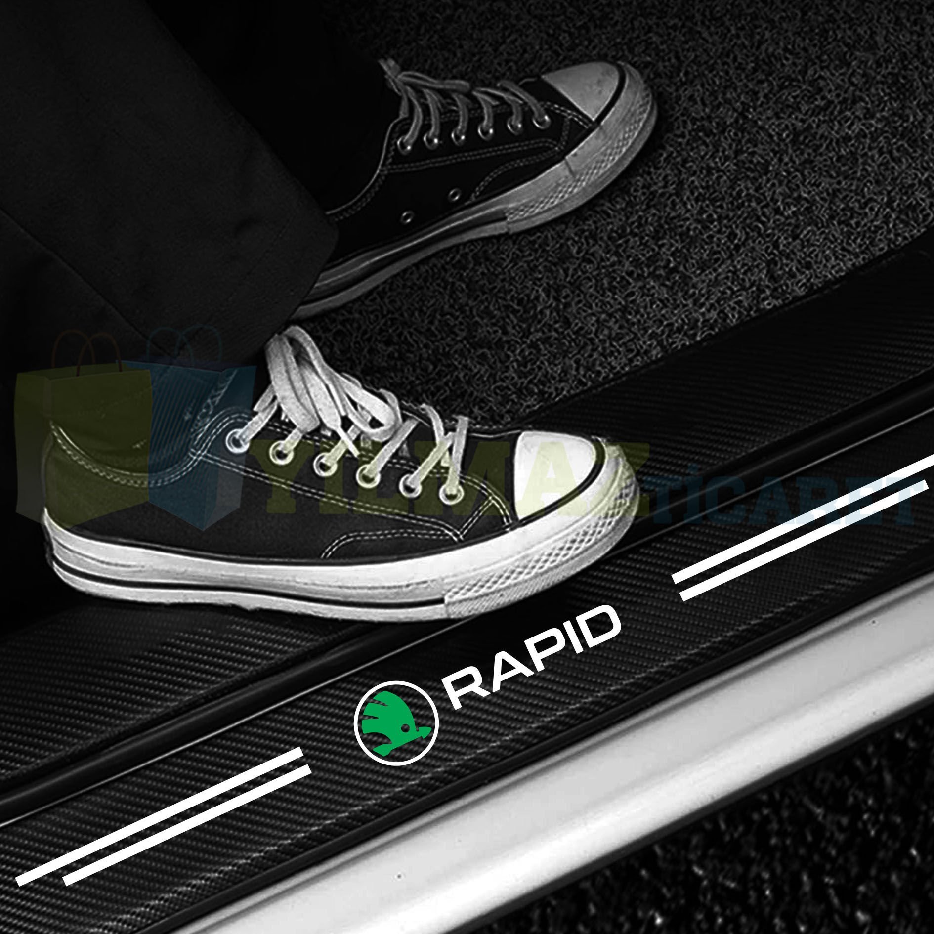 Skoda Rapid Logo Karbon Kapı Eşiği Koruma Araba Etiket Oto Sticker Yapıştırma 4 Parça