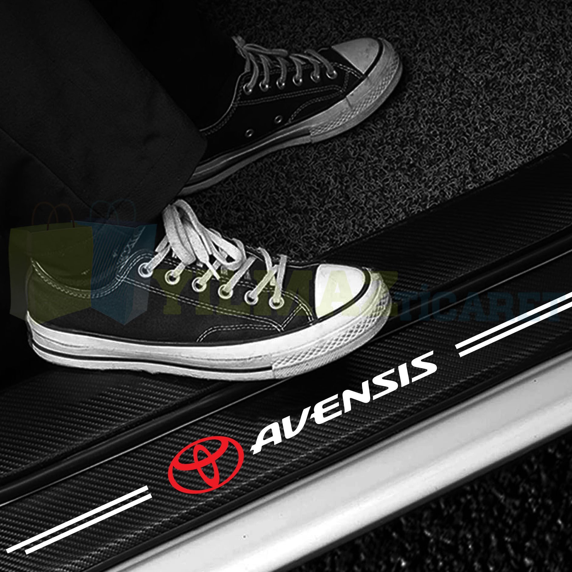 Toyota Avensis Logo Karbon Kapı Eşiği Koruma Araba Etiket Oto Sticker Yapıştırma 4 Parça