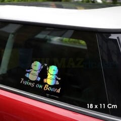 Arabada Ikiz Bebek Var Hologram Oto Sticker Cam Araba Yapıştırma Çıkartma Aksesuar Etiket 18 X 11 Cm