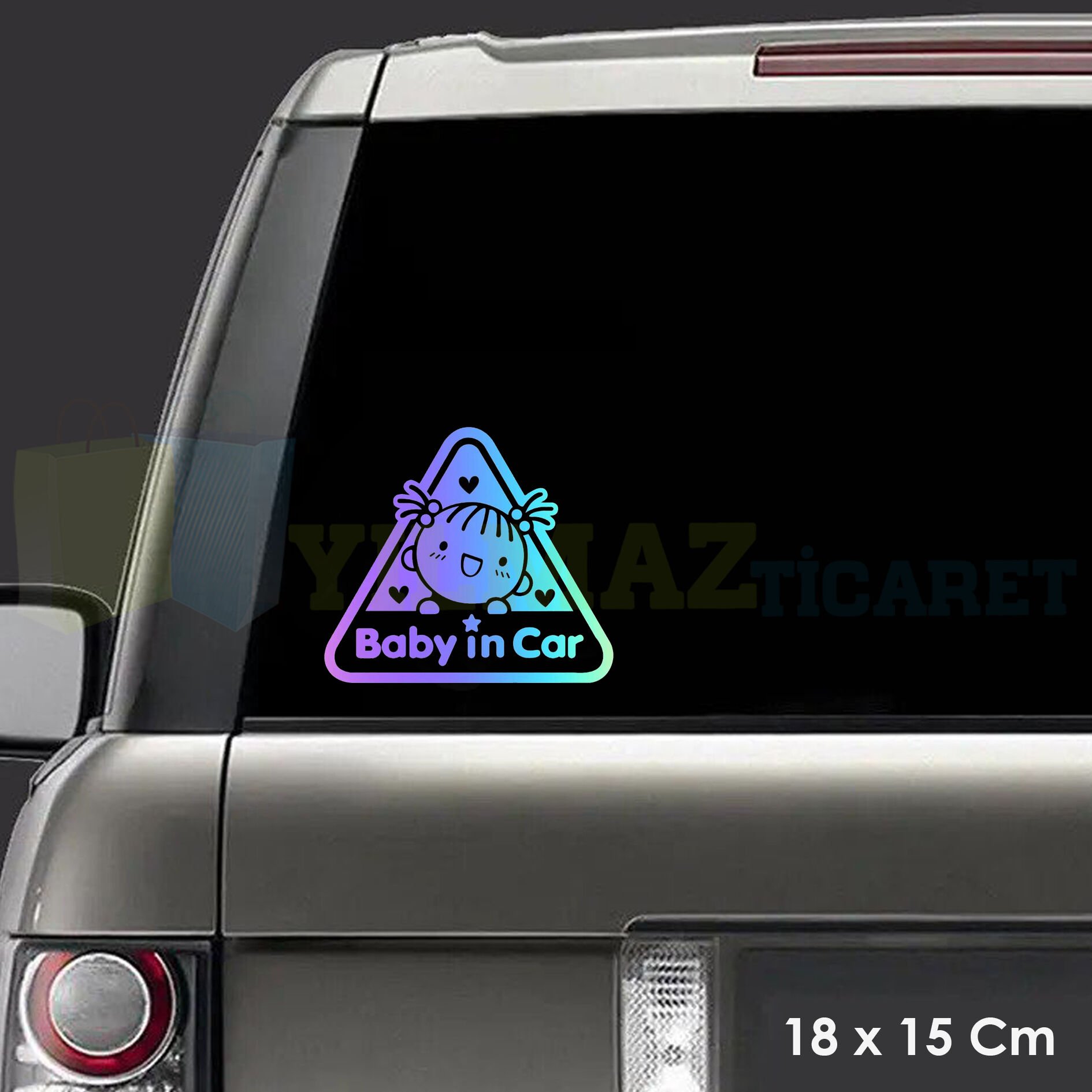 Gülen Bebek Kalp Arabada Bebek Var Hologram Araba Oto Sticker Renkli Etiket Çıkartma 18 x 15 Cm